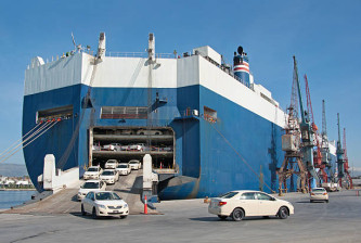 Which Countries Control the Global Shipping Industry?