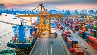 Shippers Drive U.S. Port Volumes with Front-Loading Amid Uncertainties